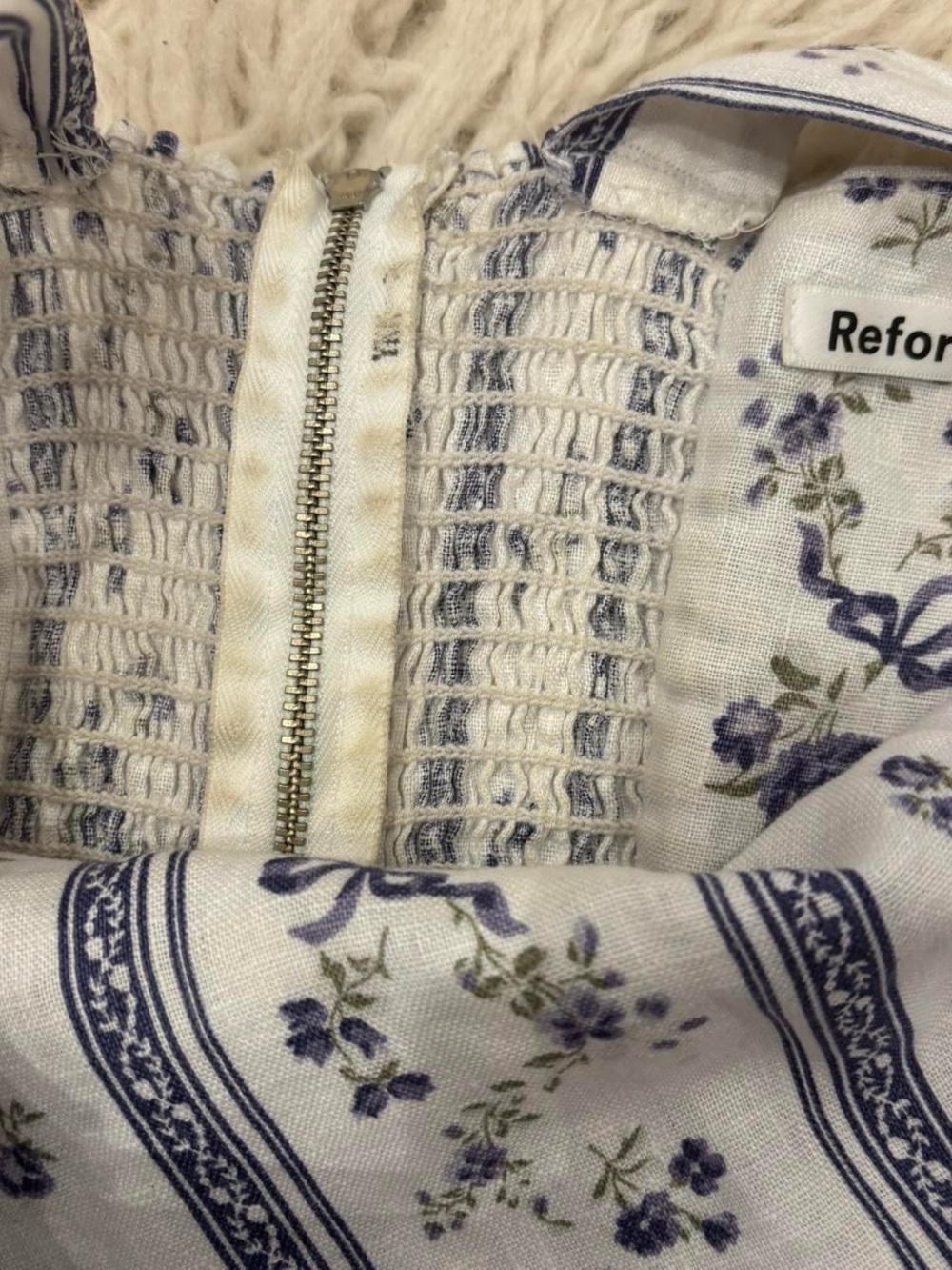 Reformation Brigette Linen dress in Roquefort - Picture 4 of 7